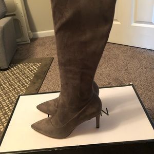 Beautiful mid calf boots